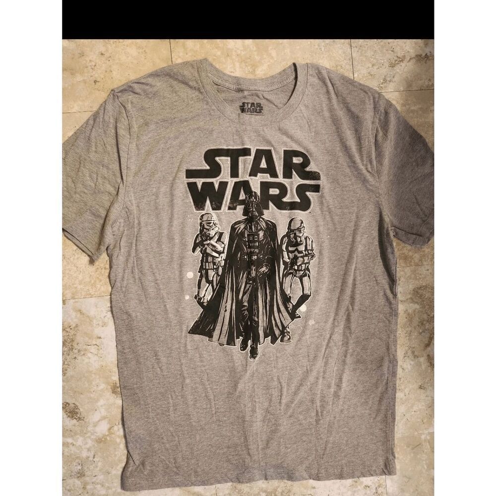 Star Wars Gray Short Sleeve Graffic T shirt with Black Character Print